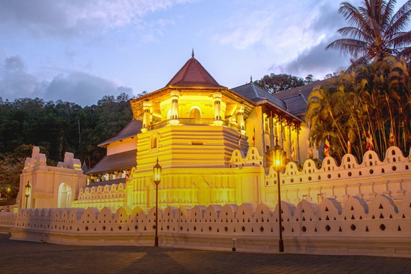 Temple of the Tooth Kandy